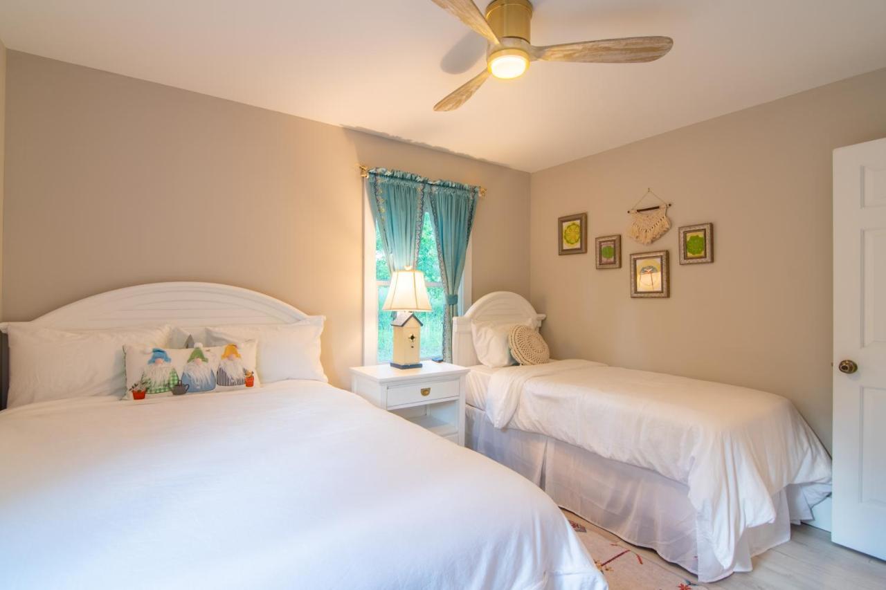 Newly Remodeled Luxury Cottage With Mountain Views Sparta Bagian luar foto